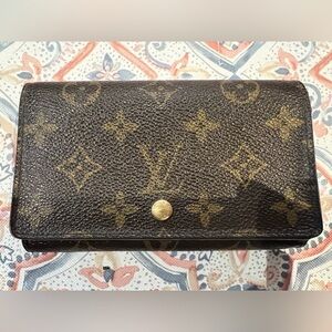 LV wallet